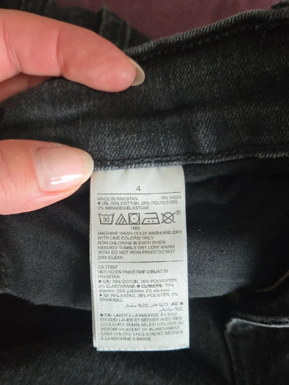 Old Navy Black Denim Roll-Cuff Women's Shorts